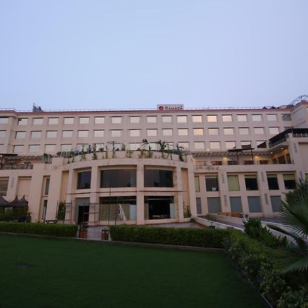 Hotel Ramada Neemrana Zewnętrze zdjęcie