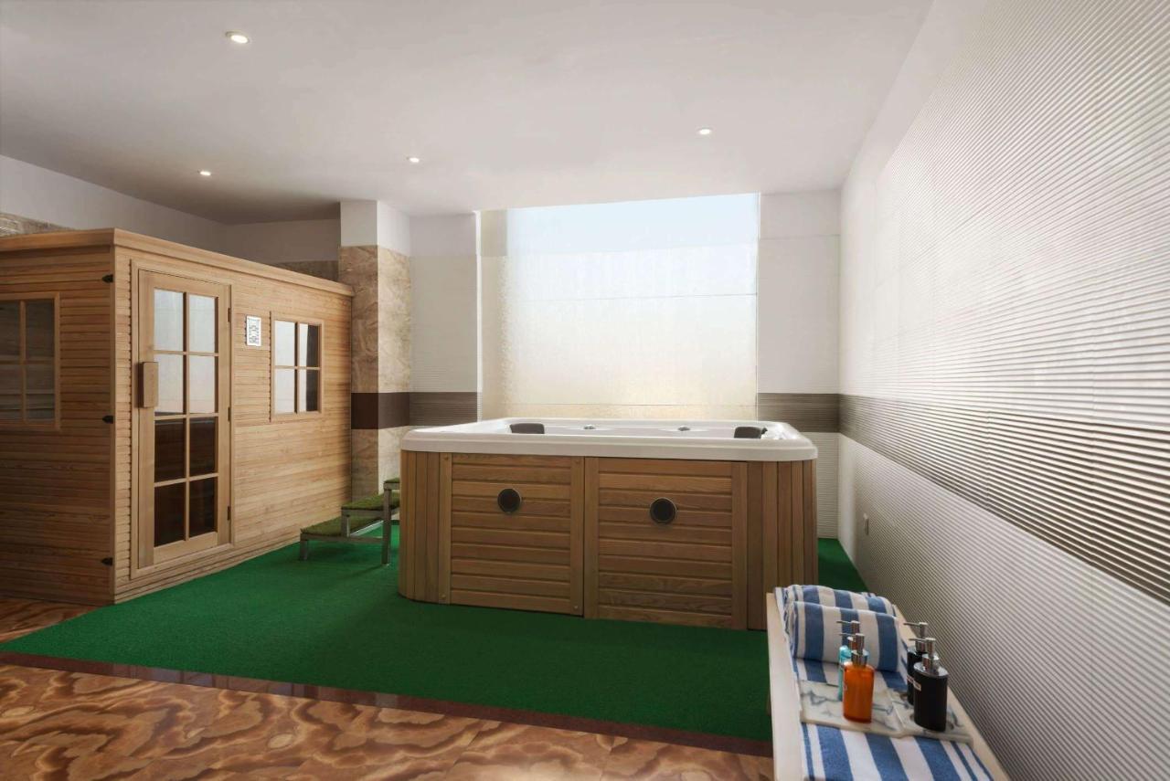 Hotel Ramada Neemrana Zewnętrze zdjęcie