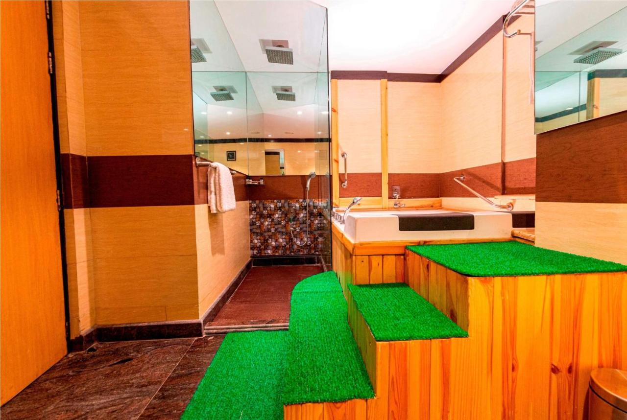 Hotel Ramada Neemrana Zewnętrze zdjęcie