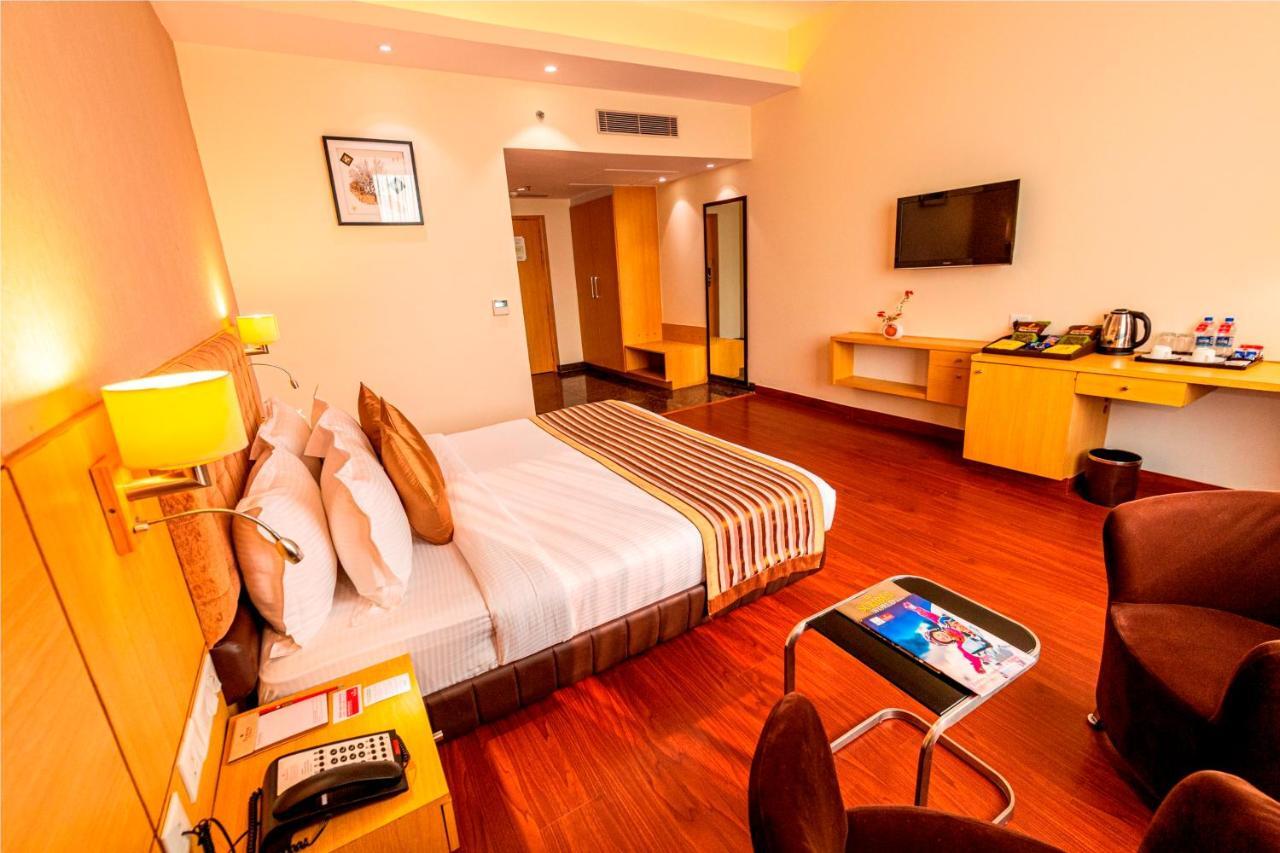 Hotel Ramada Neemrana Zewnętrze zdjęcie