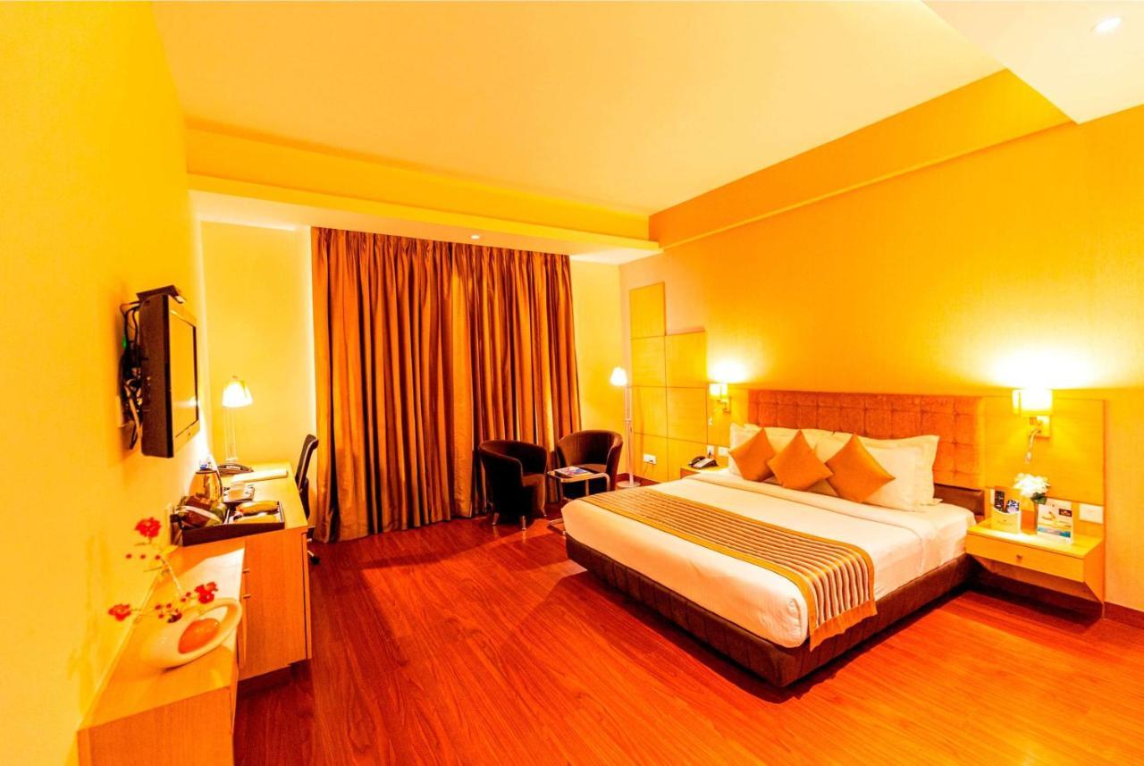 Hotel Ramada Neemrana Zewnętrze zdjęcie
