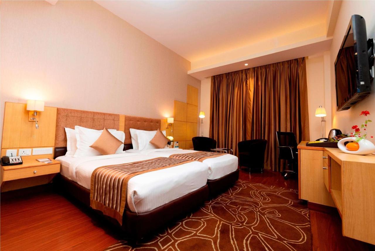 Hotel Ramada Neemrana Zewnętrze zdjęcie